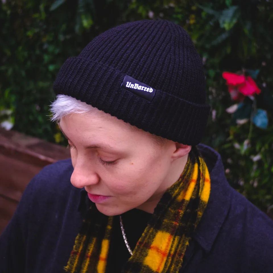 Unbarred Beanie lue svart one size
